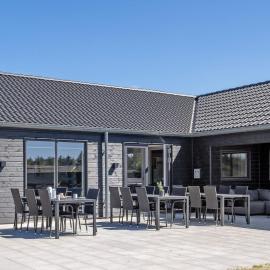 5 star holiday home in Idestrup，位于Idestrup的酒店