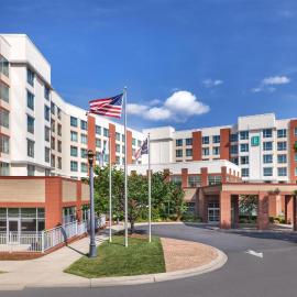 Embassy Suites Charlotte/Ayrsley，位于夏洛特的酒店