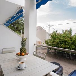 Azur Apartments by Paralia Living，位于尼基季的酒店