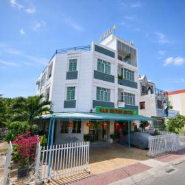 Nam Phương Hotel Sa Đéc，位于Sa Ðéc的酒店