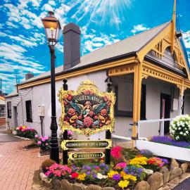 Angel's Aisle Cottages & Cafe，位于斯坦利的酒店