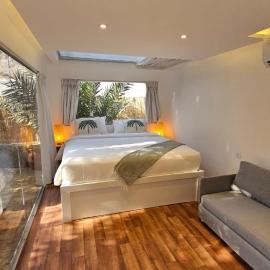 Hidden Valley GLAMPING，位于富查伊拉的酒店