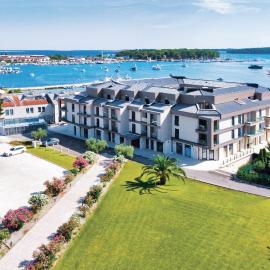 Visula Hotel & Spa - New Opening 2026，位于梅杜林的酒店