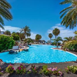 Gran Tagoro Family & Fun Playa Blanca，位于普拉亚布兰卡的酒店