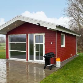 Cozy Home In Samsø With House Sea View，位于Kolby Kås的酒店