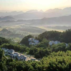 Floral Lux Hotel Mosvylend Hujian Resort Jiuhuashan，位于九华街的酒店