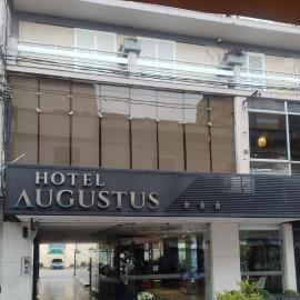 Hotel AUGUSTUS，位于圣萨尔瓦多德朱的酒店