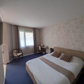 Hotel L'Océane Angers Parc Expo，位于圣锡尔万当茹的酒店