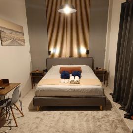 Gk Suites-Constantin view , auto check-in 24h，位于拉里萨的酒店