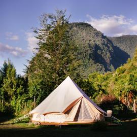 Amanecer Glamping，位于llifen的酒店