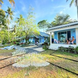 Kohmook sunrise beach，位于Ko Muk的酒店