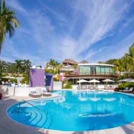 Elegance - Jungle meet with private pool heated，位于布塞里亚斯的酒店