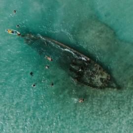 Darocotan Shipwreck Camping，位于爱妮岛的酒店