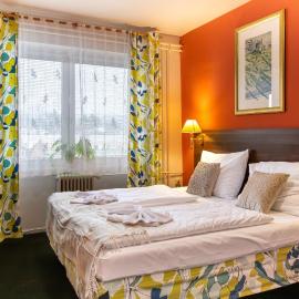 Hotel Formanka，位于胡斯托佩切的酒店