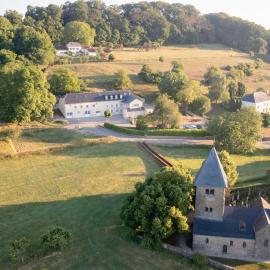 Hazelnut House - Luxembourg's Secret Small Hotel,位于Girsterklaus的酒店