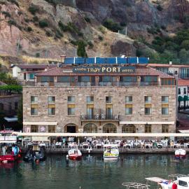 Assos Troy Port Hotel,位于贝拉姆卡尔的酒店
