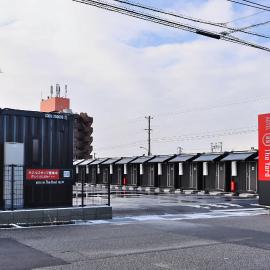 HOTEL R9 The Yard Uozu,位于Motoshin的酒店