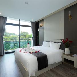 NaCo Hotel,位于老街市的酒店