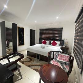 TRENDY INN LTD