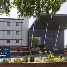 Redwings Lodge Birmingham,位于奥尔德伯里的酒店