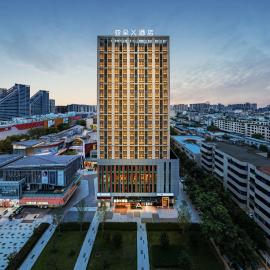 Atour X Hotel Chengdu Qingbaijiang Wanda，位于成都的酒店