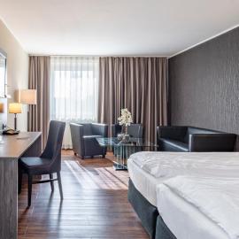 PLAZA INN Grevenbroich，位于格雷文布罗赫的酒店