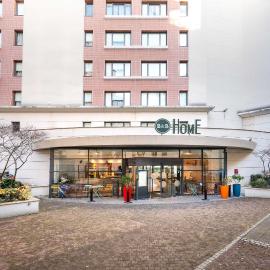 B&B HOME Rueil-Malmaison Gare，位于吕埃尔-马尔迈松的酒店