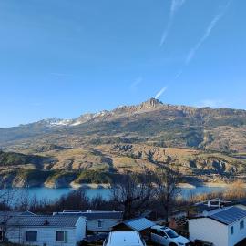 Bungalow/chalet (HLL) à Serre Ponçon, proche stations de ski，位于Pontis的酒店
