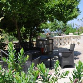 Al Giardino b&b，位于Acri的酒店