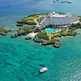 ANA InterContinental Manza Beach Resort by IHG，位于恩纳的酒店