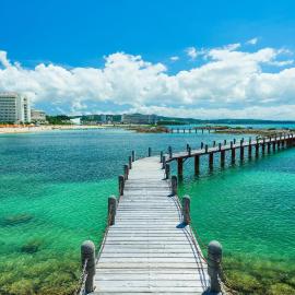 Sheraton Okinawa Sunmarina Resort，位于恩纳的酒店
