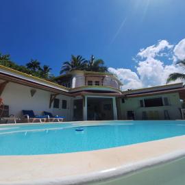 villa vue mer - piscine privée