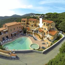La Pergola Bilocale 6 - Cavo，位于卡沃的酒店