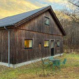 Gorgeous Home In Faxe With Wifi