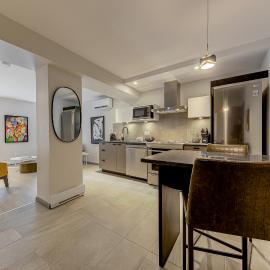 77 St-Vallier Apparts Hôtel，位于魁北克市的酒店