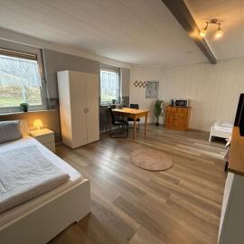 Ruhige Wohnung nahe Luxemburg Perfekt für Monteure & Kurzaufenthalte，位于佩尔的酒店