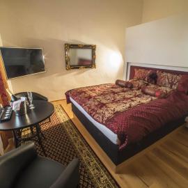 Hotel Panství Dlouhá Lhota，位于Dlouhá Lhota的酒店