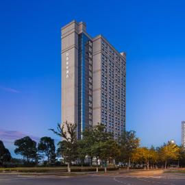 Kunshan Wanda Yuehua Hotel，位于Luyang的酒店