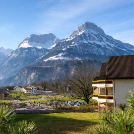 Privates Bergblick-Studio mit Wellness bei Swiss Holiday Park，位于莫尔沙赫的酒店