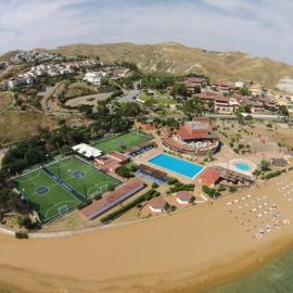 Fruit Village Crotone Casarossa，位于克罗托内的酒店