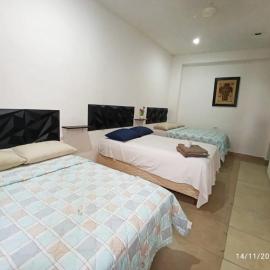 Hotel y Hostal AH MUN
