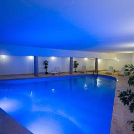Primera Hotel
