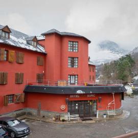 Hotel Hipic，位于维耶拉的酒店