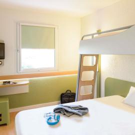 ibis budget Bordeaux Centre Bastide，位于波尔多的酒店