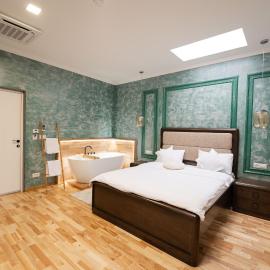 Ursachi Apartaments & Rooms，位于苏恰瓦的酒店