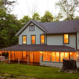 SwissHill Farmhouse 5 Bedrooms rustic charm，位于Jeffersonville的酒店
