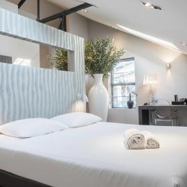 Fresh, Modern suite near top city hotspots，位于奥斯的酒店
