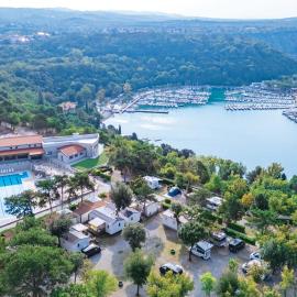 Glamping Sistiani，位于丽都斯皮纳的酒店