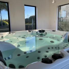 Los Caracoles Piscina & Spa，位于德尔迪阿布罗角的酒店