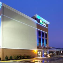 Holiday Inn Express Washington DC-BW Parkway by IHG，位于海厄茨维尔的酒店
